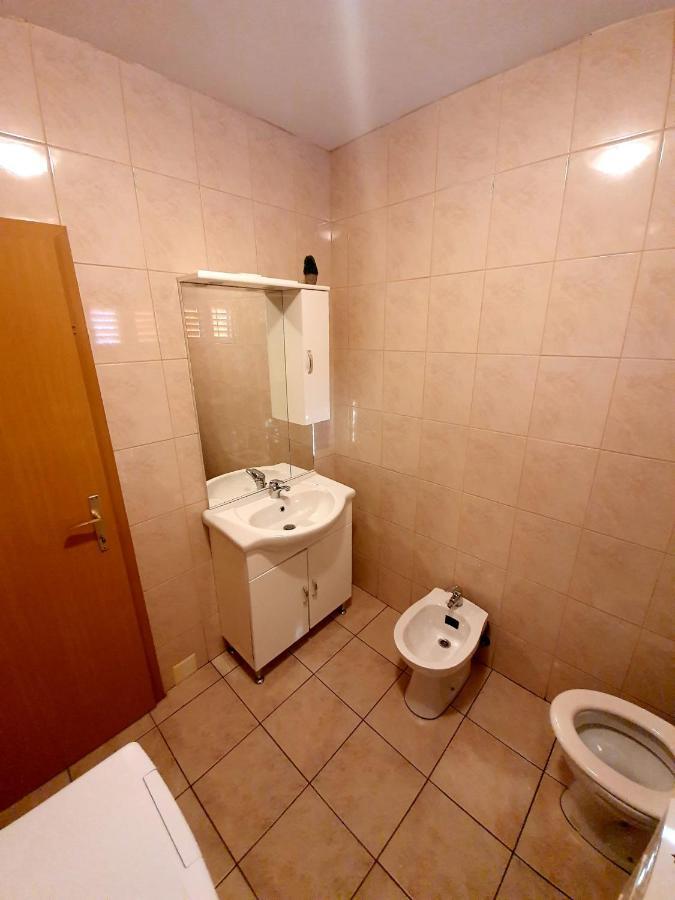 Apartmani Desnica Kruševo المظهر الخارجي الصورة