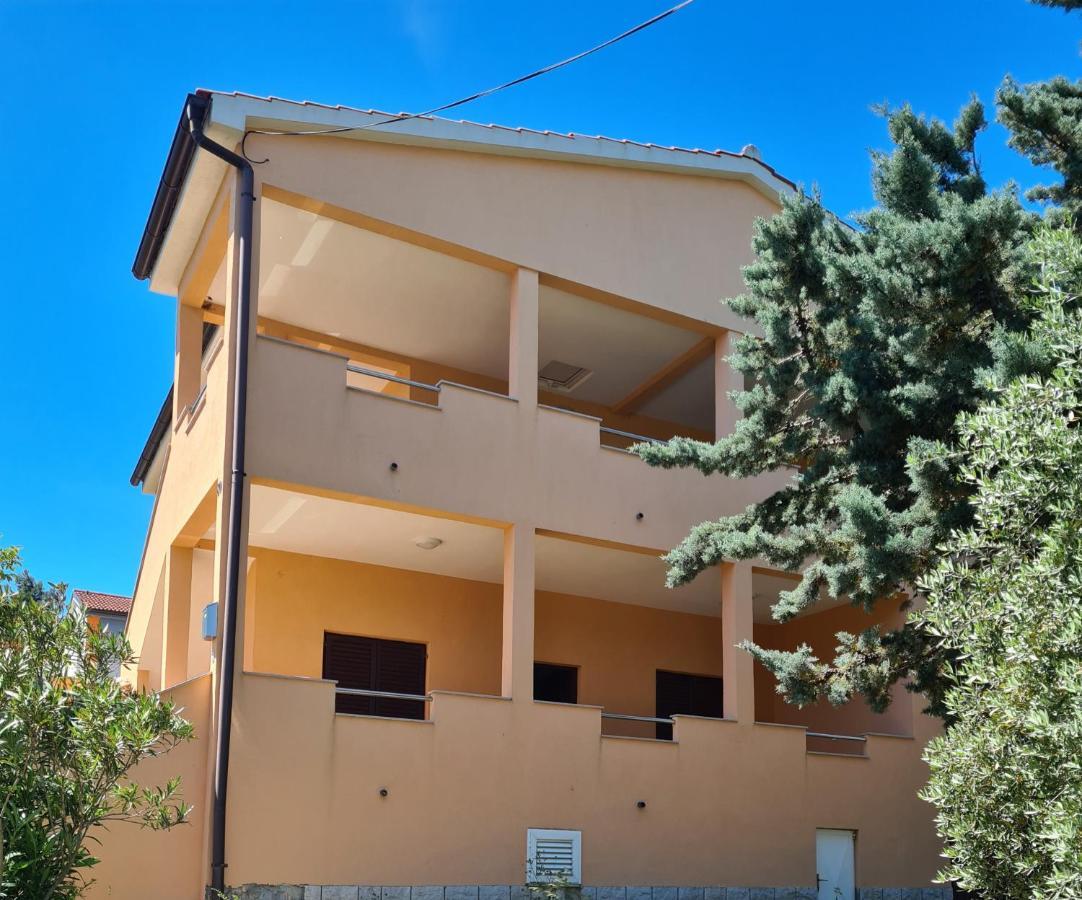 Apartmani Desnica Kruševo المظهر الخارجي الصورة
