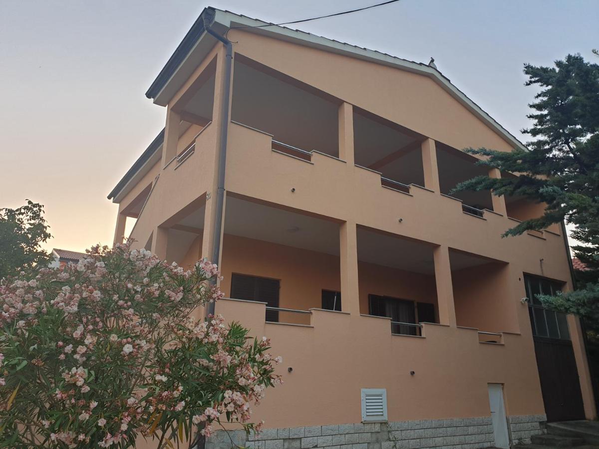 Apartmani Desnica Kruševo المظهر الخارجي الصورة